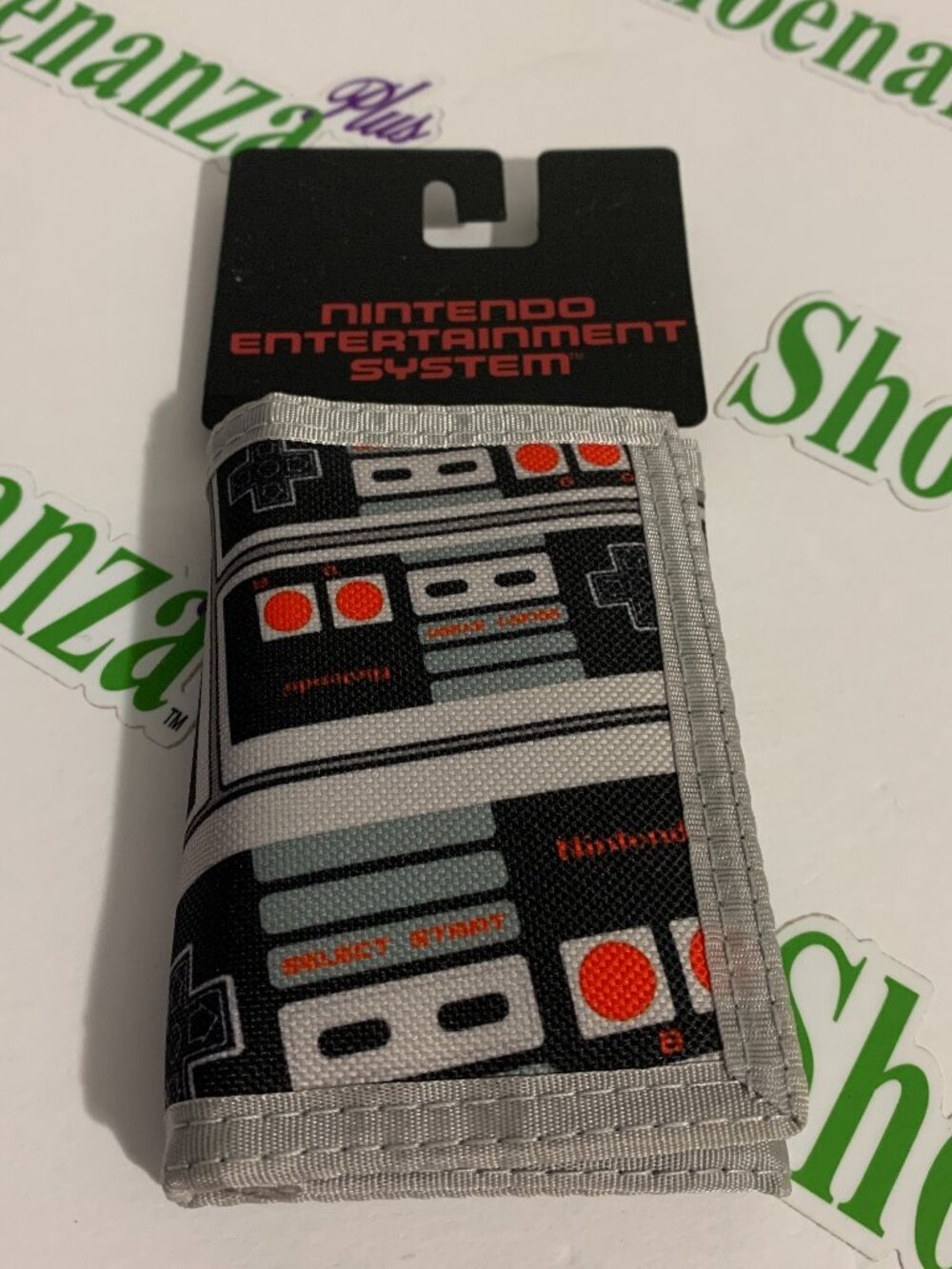 Bioworld Wallet Nintendo Entertainment System NES Controller Trifold Billfold
